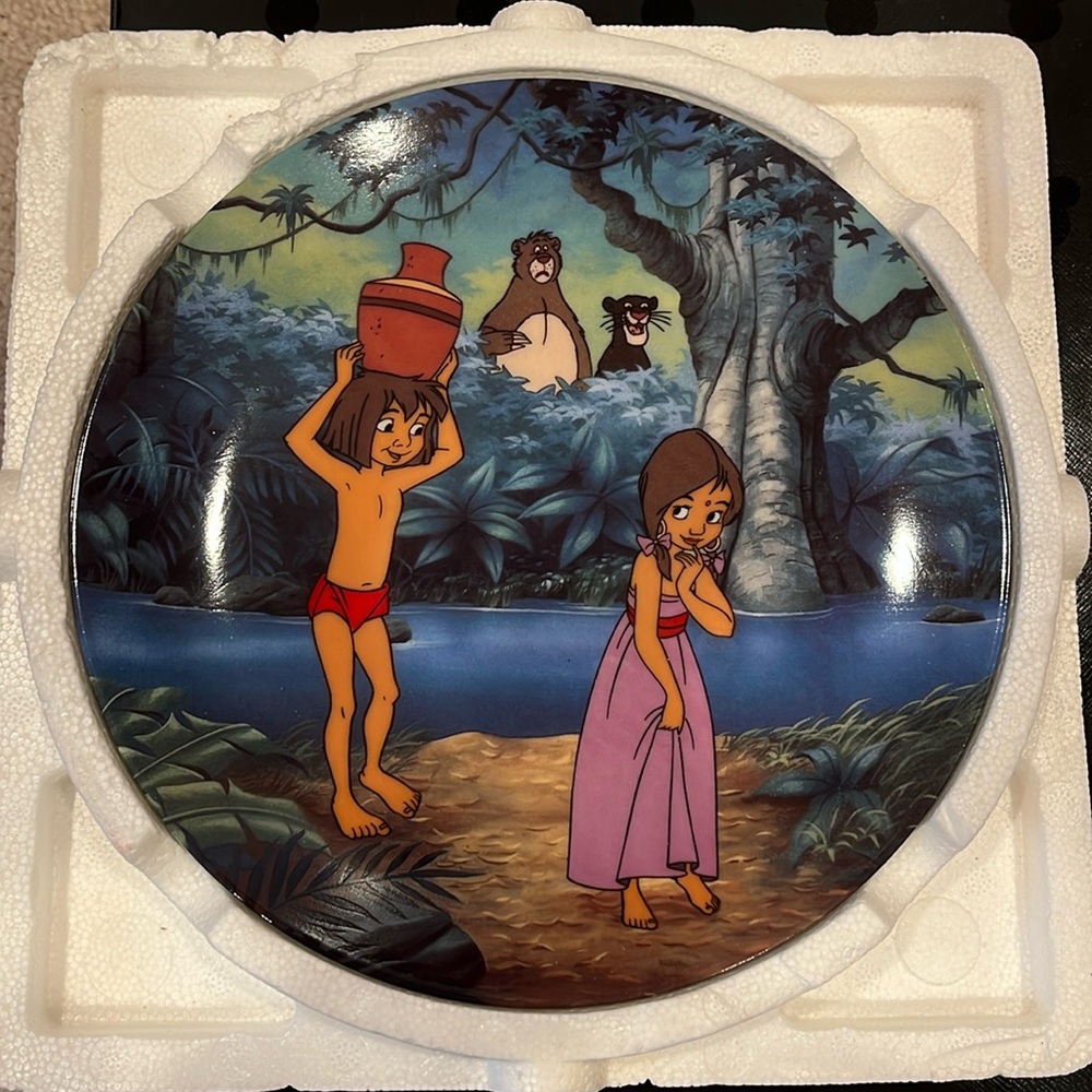 Disney Collectible The Jungle Book Plate